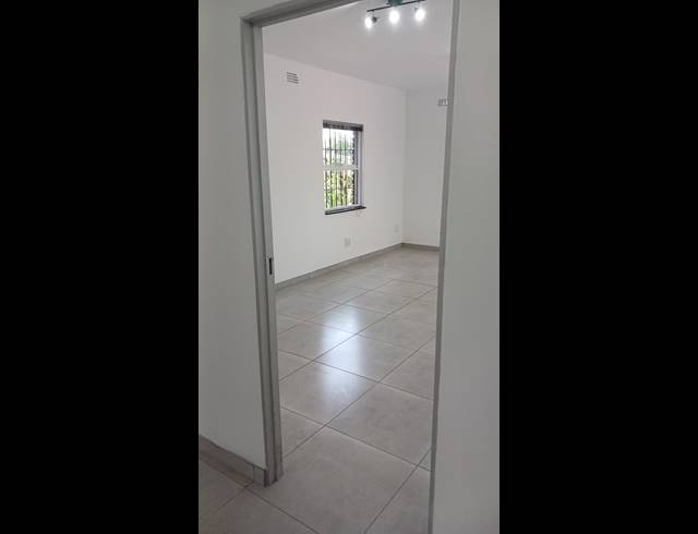 Business property to rent in RANDPARK RIDGE